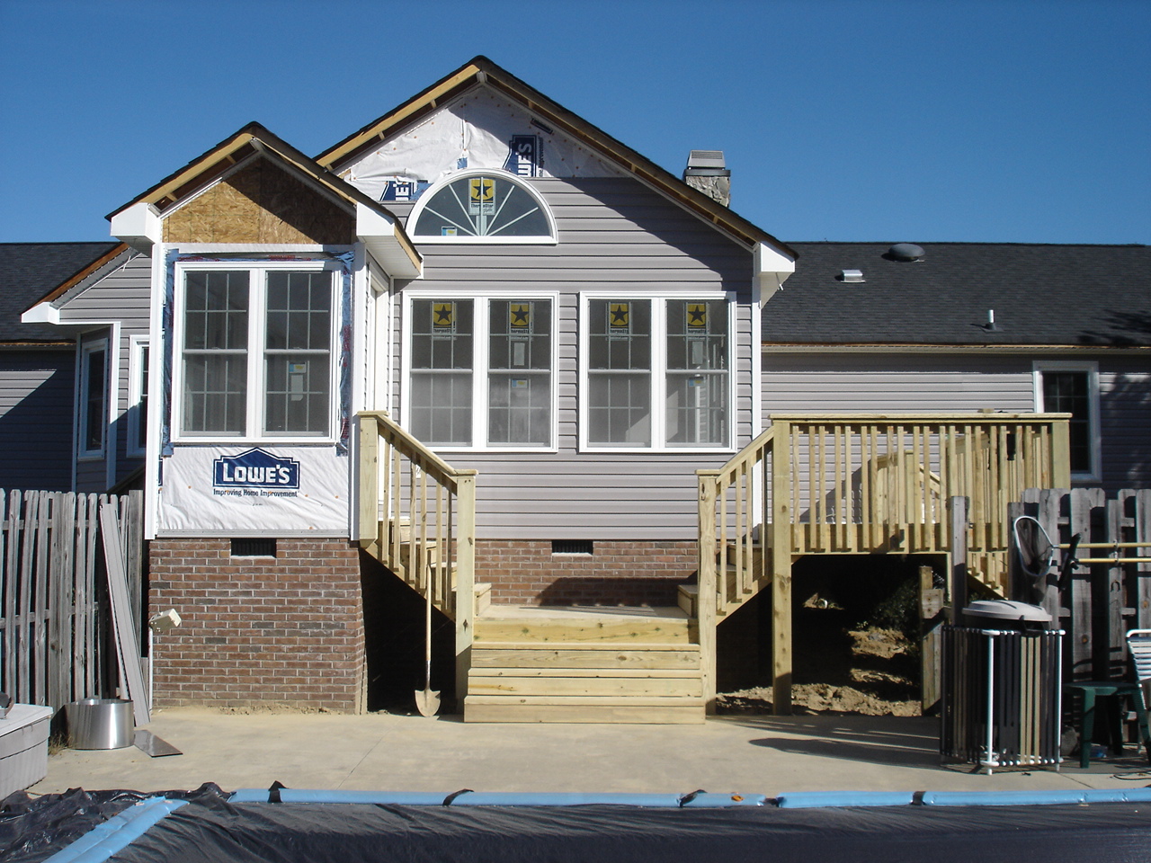 Illustration of Sunroom Construction Companies Using Vinyl Siding